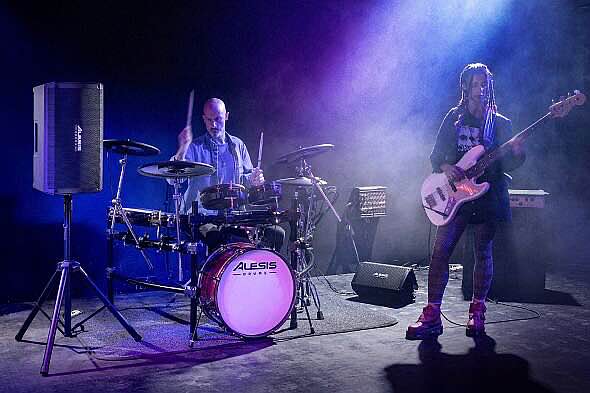 strike-amp-15-mk2-04